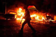 Zapálená auta v pásmu Gazy