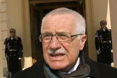 Prezident Klaus po setkání s rektory v Lánech