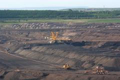 Grennpeace letí nad doly