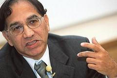 Subhash Thakur, ekonom MMF