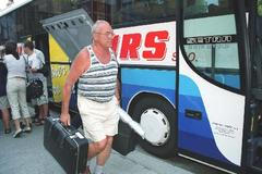 Turisty Harmonie medical nakonec do Česka přivezly autobusy jiné cestovní kanceláře