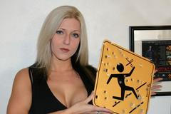 Terry, jedna z tzv. Postal babes