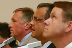 Mirek Topolánek, Miroslav Kalousek a Martin Bursík.