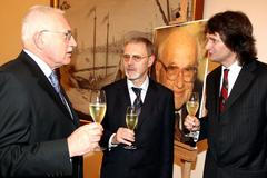 Na památku Miltona Friedmana.