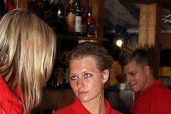 Bar - Zahajovací párty - Soutěžící v akci