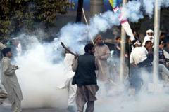 Nepokoje, Pešávár