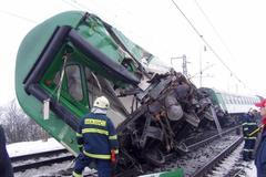 Osobní vlak, který vykolejil v Brodku u Přerova