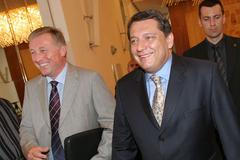 Jednání Paroubka a Topolánka