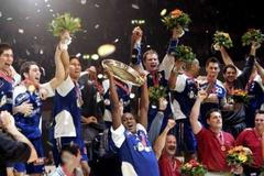 Házenkáři Francie slaví zisk titulů mistrů Evropy