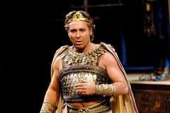 La Scala: Aida - Roberto Alagna v titulní roli Radamese
