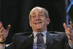 Olmert rozhazuje rukama. Nad Íránem?