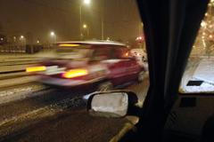 Sníh komplikuje dopravu