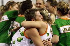 Basketbalistky Brna se radují z vítězství v Eurolize