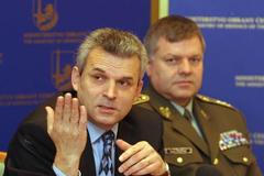 Karel Kühnl, ministr obrany