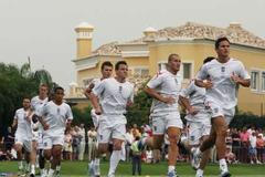 Angličané na zámku