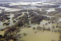 Zatopený zámecký park v Lednici na Břeclavsku