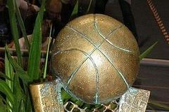 Trofej pro vítězky Euroligy basketbalistek