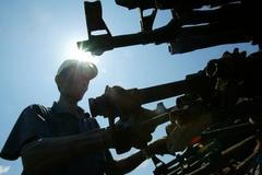 Kambodža - pálení zbraní 3