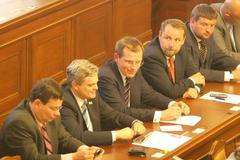 Topolánkova vláda poprvé ve sněmovně