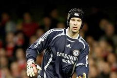 Zpátky v nároďáku. Helma má premiéru