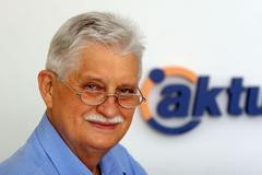 Jiří Dienstbier v redakci Aktuálně.cz