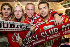 Fanoušci HC Moeller Pardubice