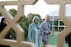 Princ Charles s Camillou na návštěvě Abú Dhábí