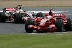 Hamilton a Raikkönen