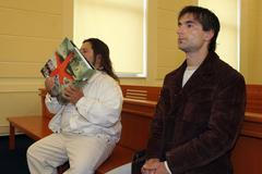 Prodej dětí u soudu v Chebu