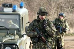 Vojenští policisté cvičili v prosinci 2006 v Jincích před odjezdem do irácké Basry