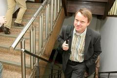 Martin Bursík přichází na jednání Republikové rady Strany zelených