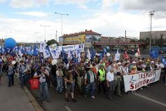 Demonstrace odborářů na Václavském náměstí v Praze