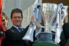 Fabio Capello s pohárem