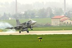 JAS-39 Gripen přistává v Čáslavi