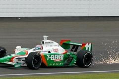 Letěl, až jiskry lítaly