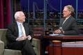 Senátor McCain v show Davida Lettermana