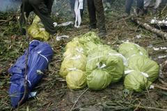 Těla pasažérů ze ztříceného letounu v Kambodži