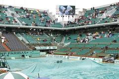 V dešti se hraje špatně