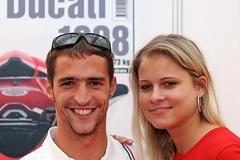 Závodník s krasavicí