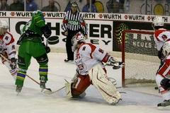 Pardubice - Ufa: Nurtdinov, Starý, Lašák