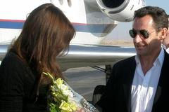 Sarkozy na výletě s přítelkyní