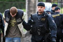 Zatčení rowdies v Praze