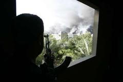 Libanonský voják u Nahr Báridu