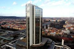 HotelCorinthia vedle Nuselského mostu