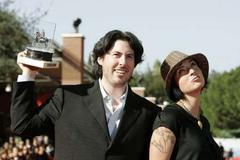 Řím: Režisér Jason Reitman se svou scénáristkou a cenou pro nejlepší film za komedii Juno