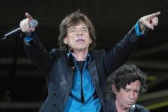 Rolling Stones během koncertu na brněnském výstavišti.