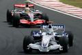 Nick Heidfeld, BMW Sauber a Lewis Hamilton, McLaren