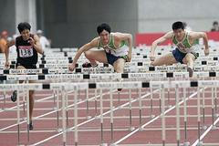 Sprint přímo přes překážky