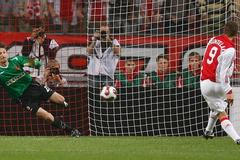 Ajax Amsterdam - Slavia: Huntelaar a Vaniak