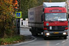 Hlídají školáky na přechodech